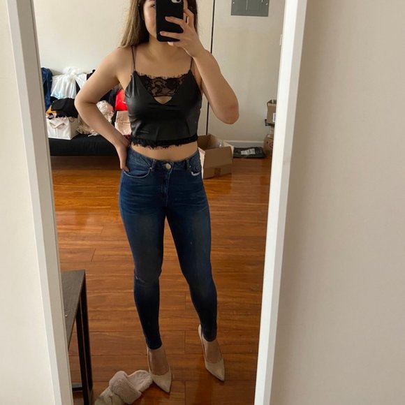 Asos High Waisted Ridley Ripped Dark Blue Jeans - Picture 4 of 4